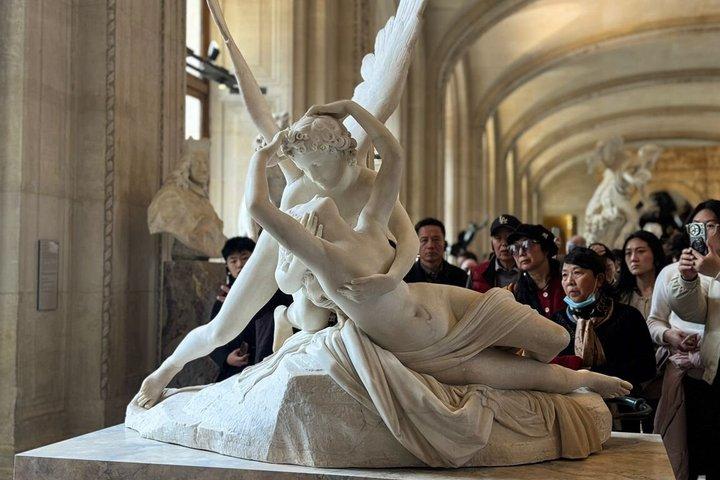 Louvre Museum & Mona Lisa Guided Tour with Reserved Entry