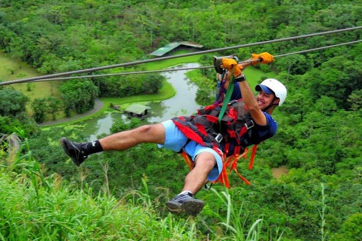 Canyoning in waterfalls and Zipline cable near La Fortuna