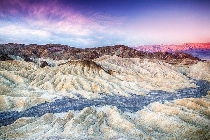 Las Vegas: Death Valley Sunset and Stargazing Day Tour