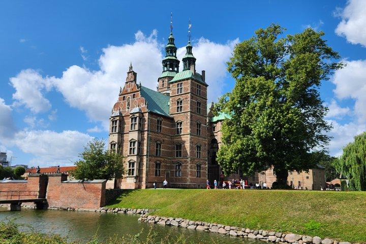 Sights & Gems: Medieval Copenhagen & Nyhavn with a local host