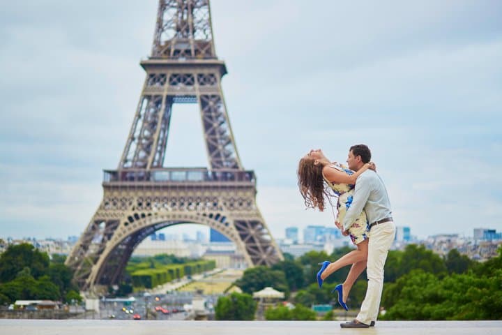 Paris: Eiffel Tower Photo Shoot