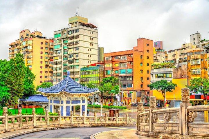 Taipei National Palace Museum & Dadaocheng Cultural Day Tour