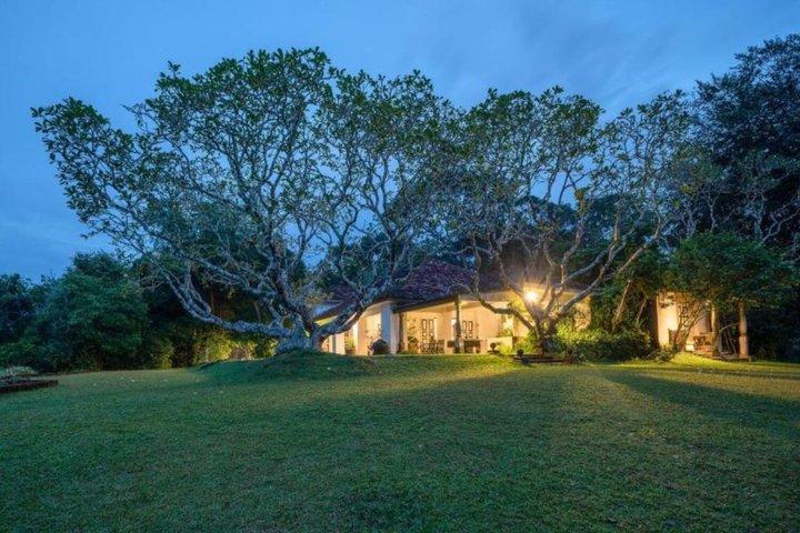 From Bentota/Beruwala:All-Inclusive Lunuganga & Brief Garden Tour