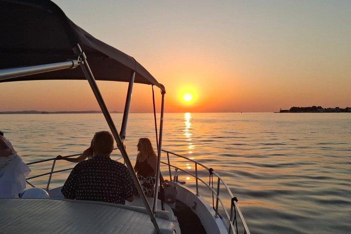 Zadar Sunset Tour by Boat with Wine and Snacks