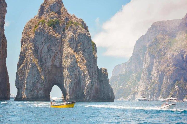 Capri and Anacapri: Boat Tour, Minibus, Chair Lift and Lunch