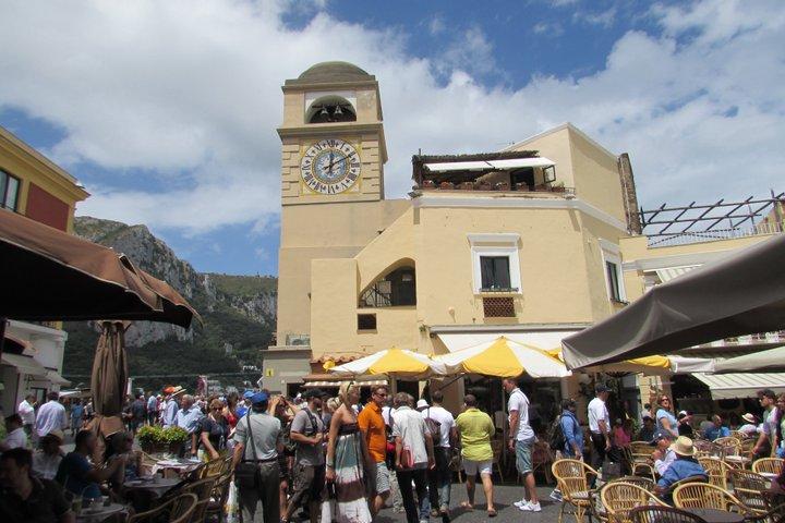 Capri and Anacapri: Boat Tour, Minibus, Chair Lift and Lunch