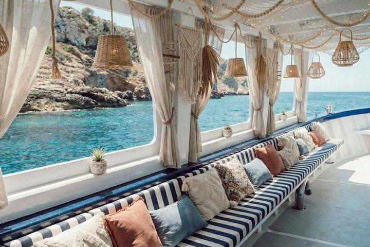 San Antonio: Formentera & Es Vedrà Day Boat Tour with Meals