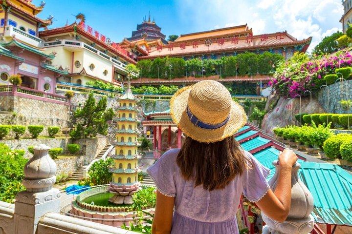Half Day Penang City Tour with Kek Lok Si Temple and Street Art
