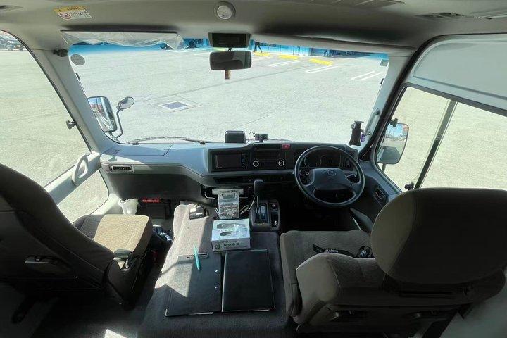 Haneda Airport to Tokyo 23 Wards 18-45 seater One Way Transfer