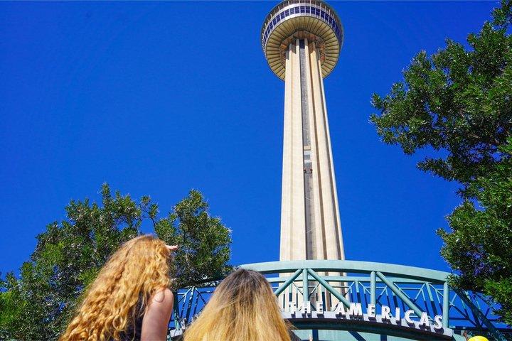 San Antonio Driving Tour From Austin with Boat Cruise & The Alamo