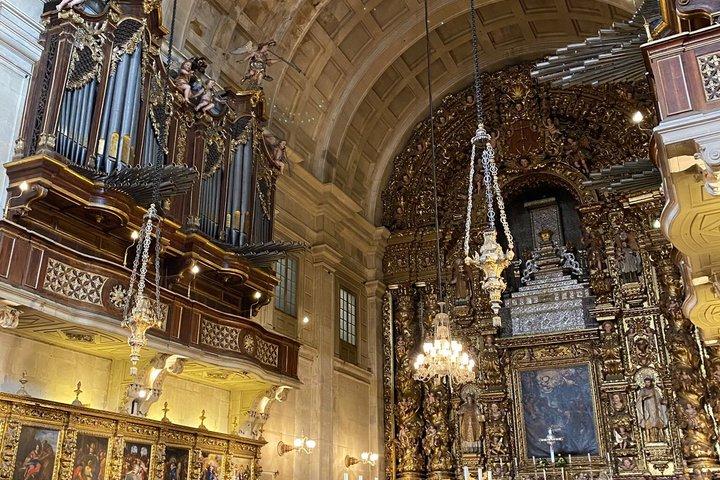 Coimbra: University, Joanina Library and City Highlights Tour
