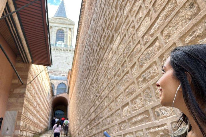 Istanbul: Topkapi Palace & Harem Guided Tour with Audio Guide