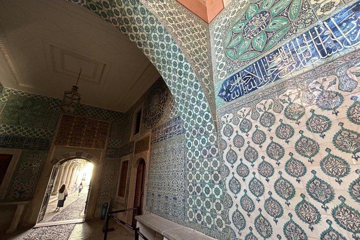 Istanbul: Topkapi Palace & Harem Guided Tour with Audio Guide