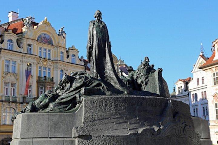Pragues Famous Ghosts and Dark History Self Guided Walking Tour