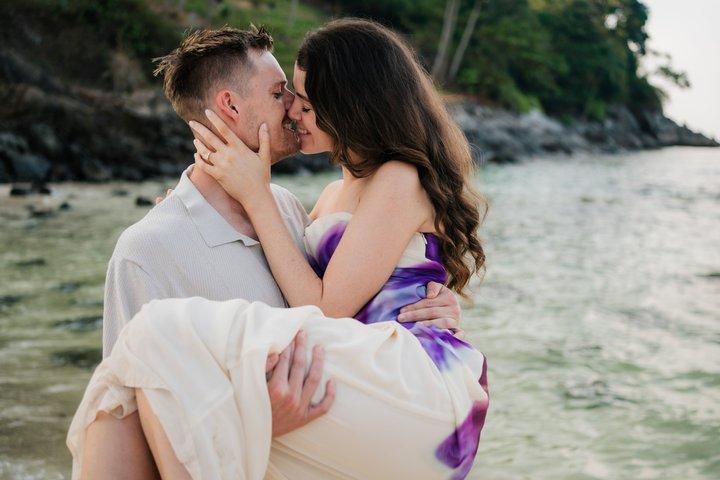 Private Vacation Photoshoot with Photographer in Phuket