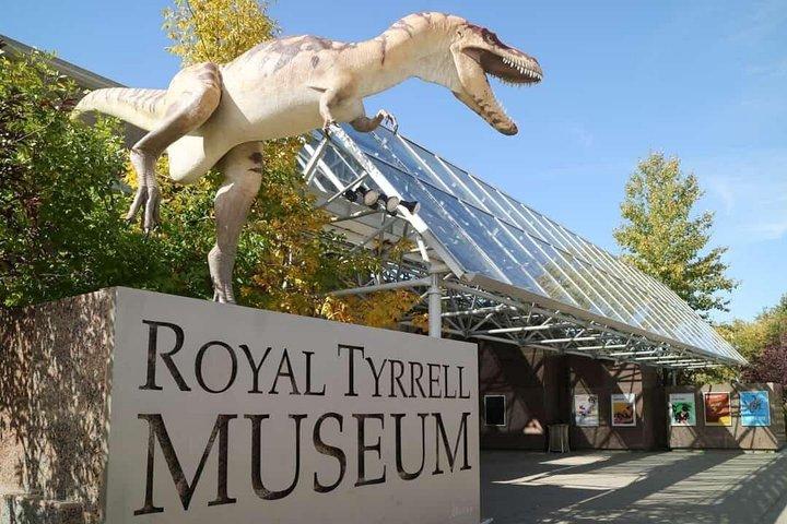 1 Day Tour Drumheller Royal Tyrrell Museum from Calgary