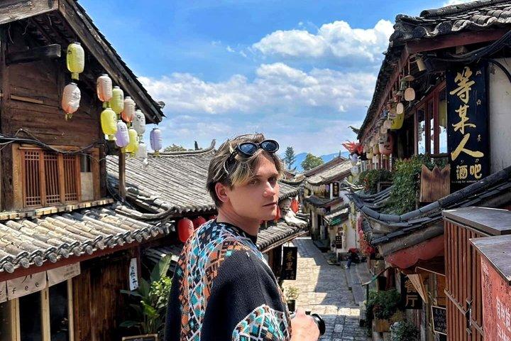 Lijiang Tibet Milk Tea & Homecooking Class with a Market Tour