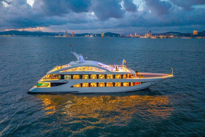 Leona 5-Star Luxury Day Cruise Experience in Ha Long Bay