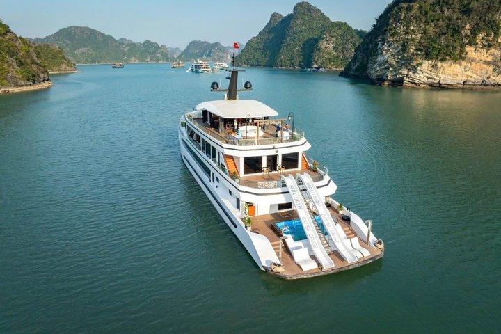 From Hanoi : Ha Long – Lan Ha Bay Scenic Day Cruise Experience