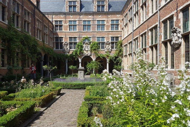 Discover Antwerp with Local Guide