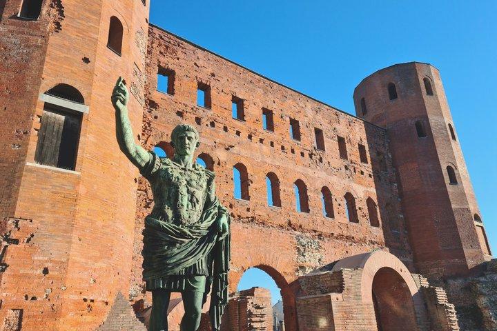 DA Milan to Turin by train guided city tour