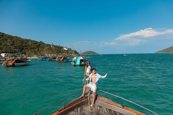 Arraial do Cabo Day Trip from Rio de Janeiro: Boat Tour & Beach