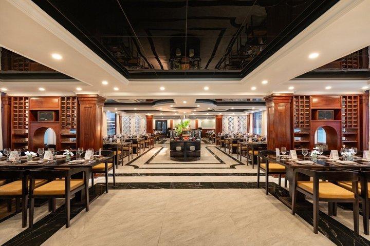 Hanoi: Luxury 5-Star Scenic Cruise Through Ha Long & Lan Ha Bay
