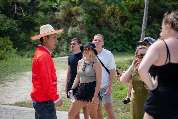 Private Phuket Highlights with Ethical Elephant Visit