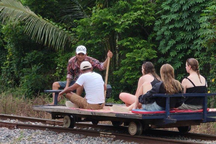 Battambang Day Tour from Siem Reap with Bamboo Train & Bat Cave