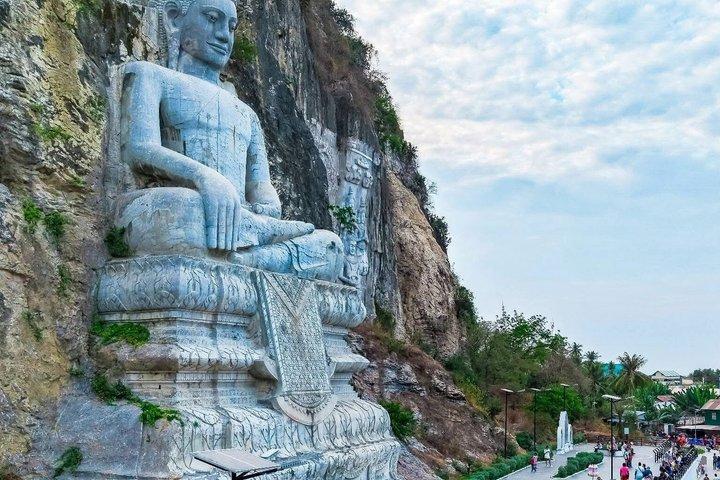 Battambang Day Tour from Siem Reap with Bamboo Train & Bat Cave