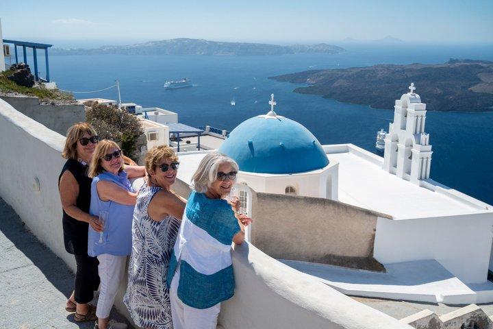 Santorini: 6hr Small Group Girls Day Out – Wine & Villages Tour
