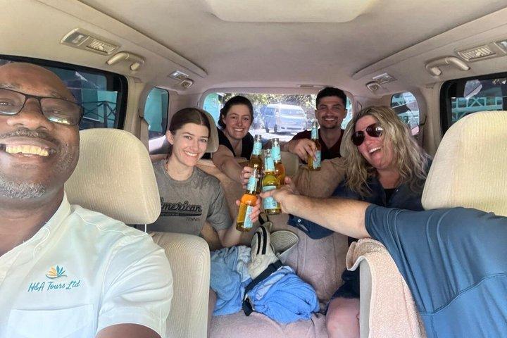 St. Lucia Private Airport Transfer (UVF) – Round Trip