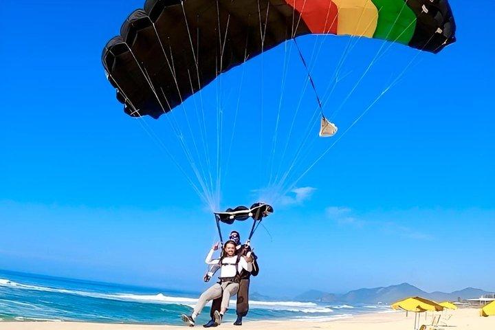 Rio de Janeiro: Tandem Skydive Experience