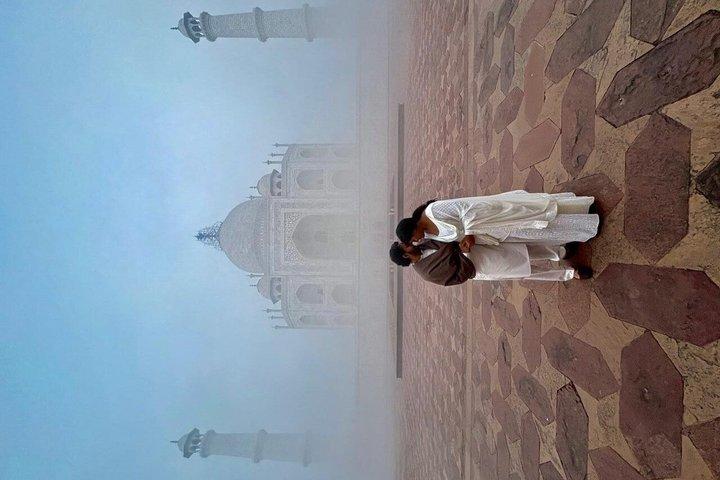 Private Taj Mahal,Agra Fort Day Trip From Delhi with 5-Star Lunch