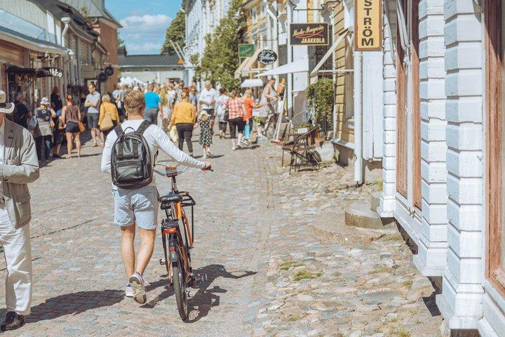 Porvoo Riverside Medieval Old Town Bus Tour from Helsinki