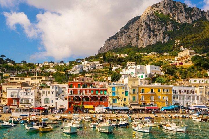 Mini Cruise on Ischia Diving and Lunch on Board + Ebook
