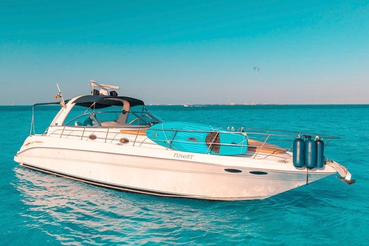 SeaRay 43ft Isla Mujeres, Snorkelling and more!!