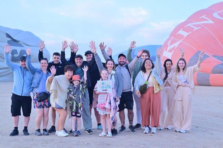 Shared Luxor Day Trip with Sunrise Hot Air Balloon from Hurghada