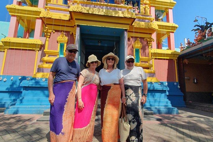 Half -Day Negombo City Tour & Local Lunch or (Lagoon Boat safari)