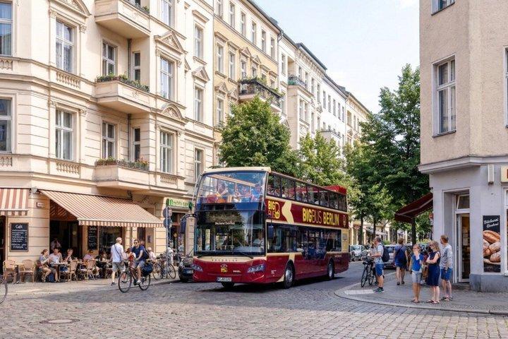 Big Bus Berlin Wall Panoramic Bus Tour with Stop at Wall Memorial