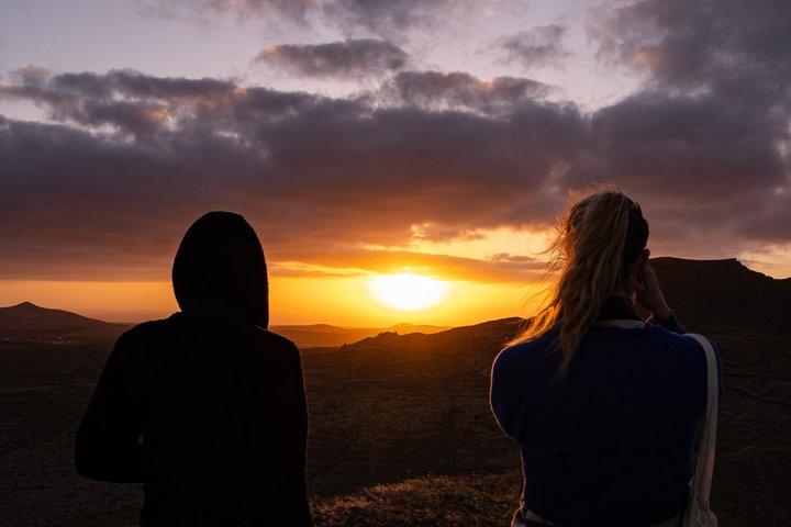 FUERTEVENTURA: Sunset & Stargazing Volcano Tour & Telescope