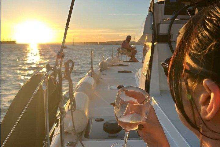 Lisbon: LUXURY Catamaran Sunset and Wine cruise