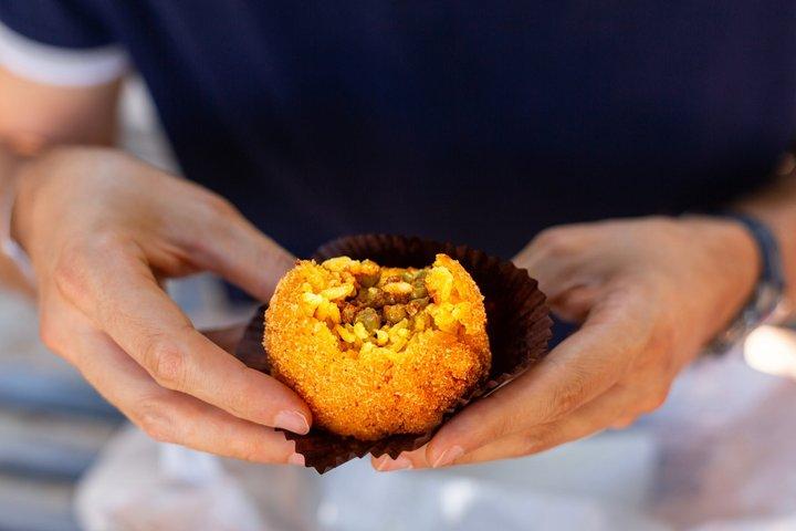 NYC: Chinatown & Little Italy Food Tour with 6 Flavorful Dishes