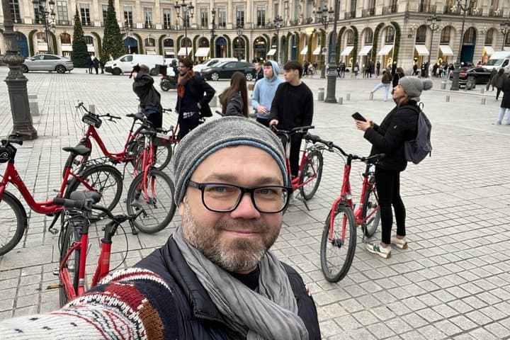 Paris Private Bike or eBike Tour Top Sights