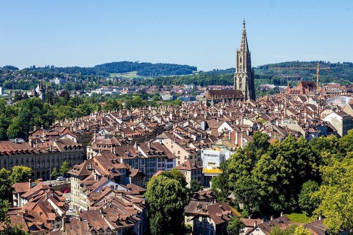 Private Day Trip from Zurich to the Swiss Alps Lakes and Bern