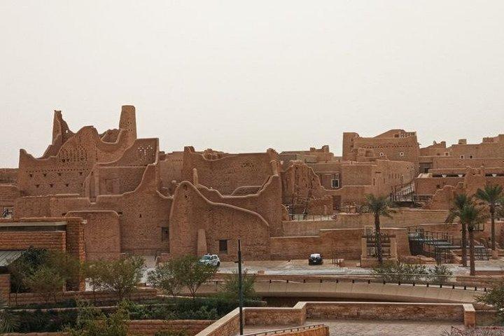 Riyadh City Tour Historical and Modern Landmarks