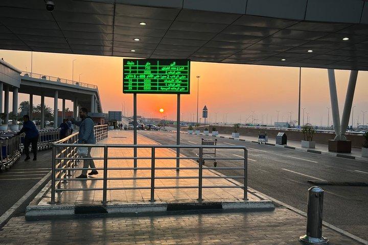 Cairo & Sphinx Airport Transfers: Reliable & Private"