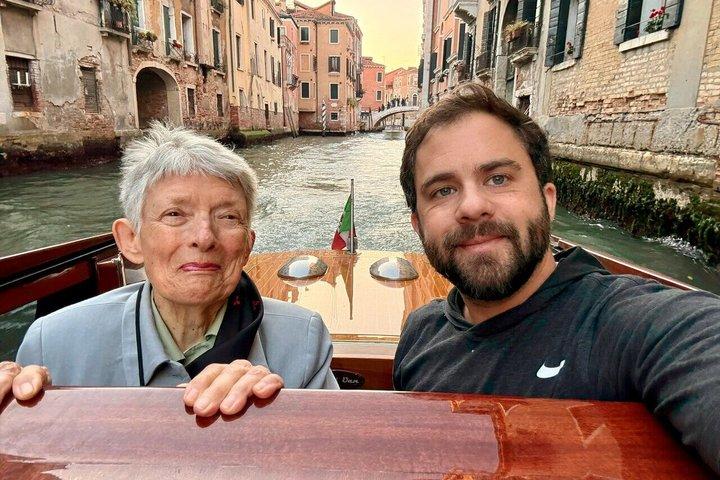 Venice Private Water Taxi from your Hotel to Santa Lucia Station