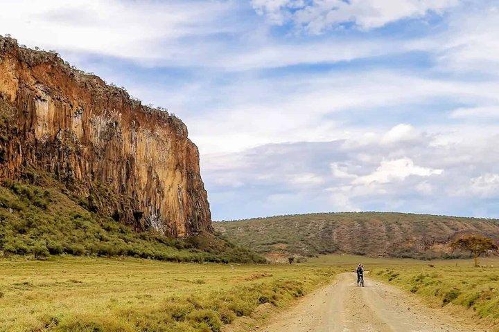 Lake Naivasha & Hell’s Gate National Park Day Tour from Nairobi