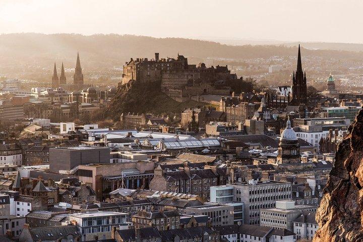 Edinburgh Castle Tour and Royal Mile in Spanish
